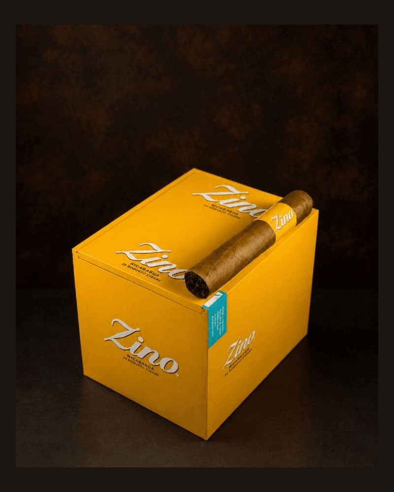 Zino Nicaragua Robusto — caja y puro